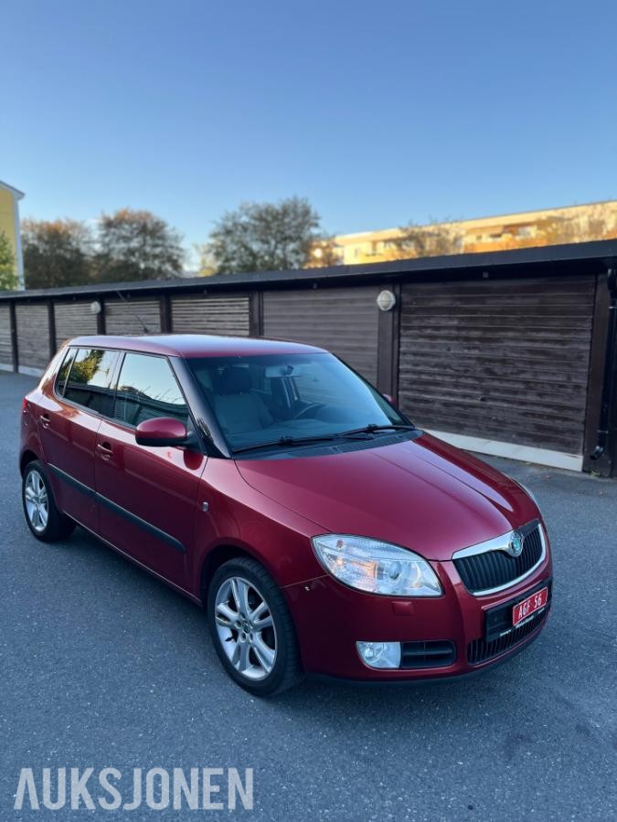 2008 Skoda Fabia 1.4 80hk manuell s+v dekk    lav km  140450km