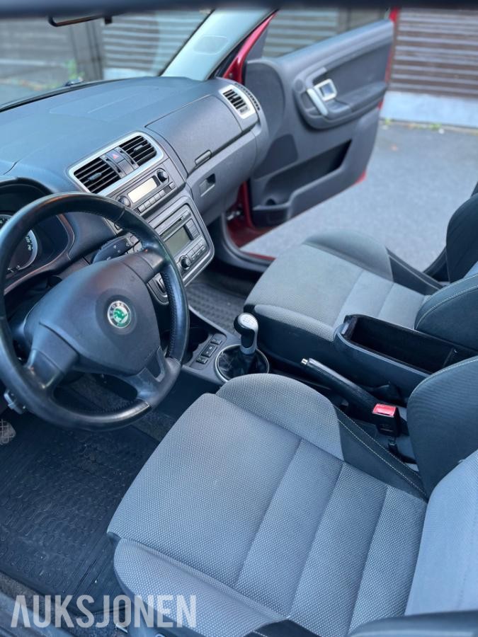 2008 Skoda Fabia 1.4 80hk manuell s+v dekk    lav km  140450km
