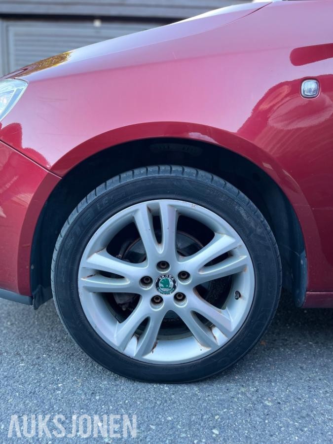 2008 Skoda Fabia 1.4 80hk manuell s+v dekk    lav km  140450km