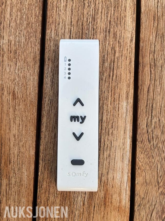 Elektrisk markise med Somfymotor