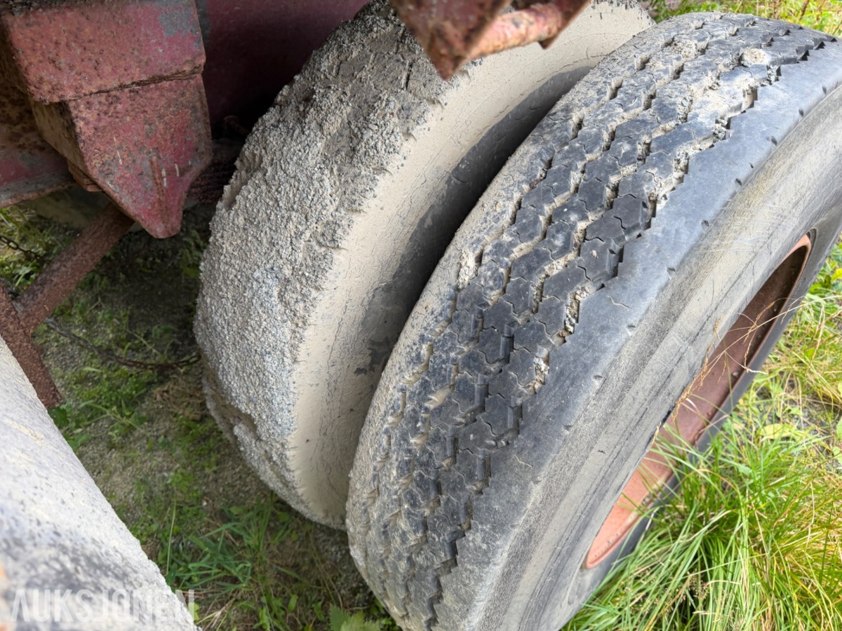 tandemakslet landbrukshenger med karmer