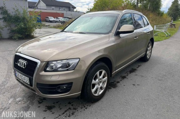 2010 Audi Q5  3.0 239HK  QUATTRO automat panoramatak skinninteriør s+v dekk 