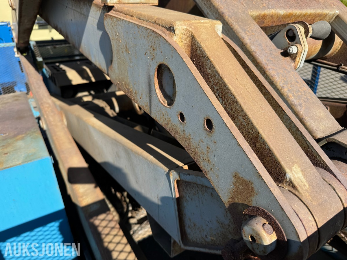 2003 Genie GS-5390 RT 4X4 SAKSELIFT MED STØTTEBEIN