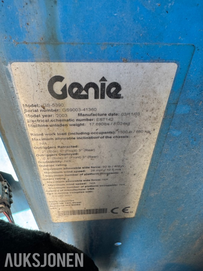 2003 Genie GS-5390 RT 4X4 SAKSELIFT MED STØTTEBEIN