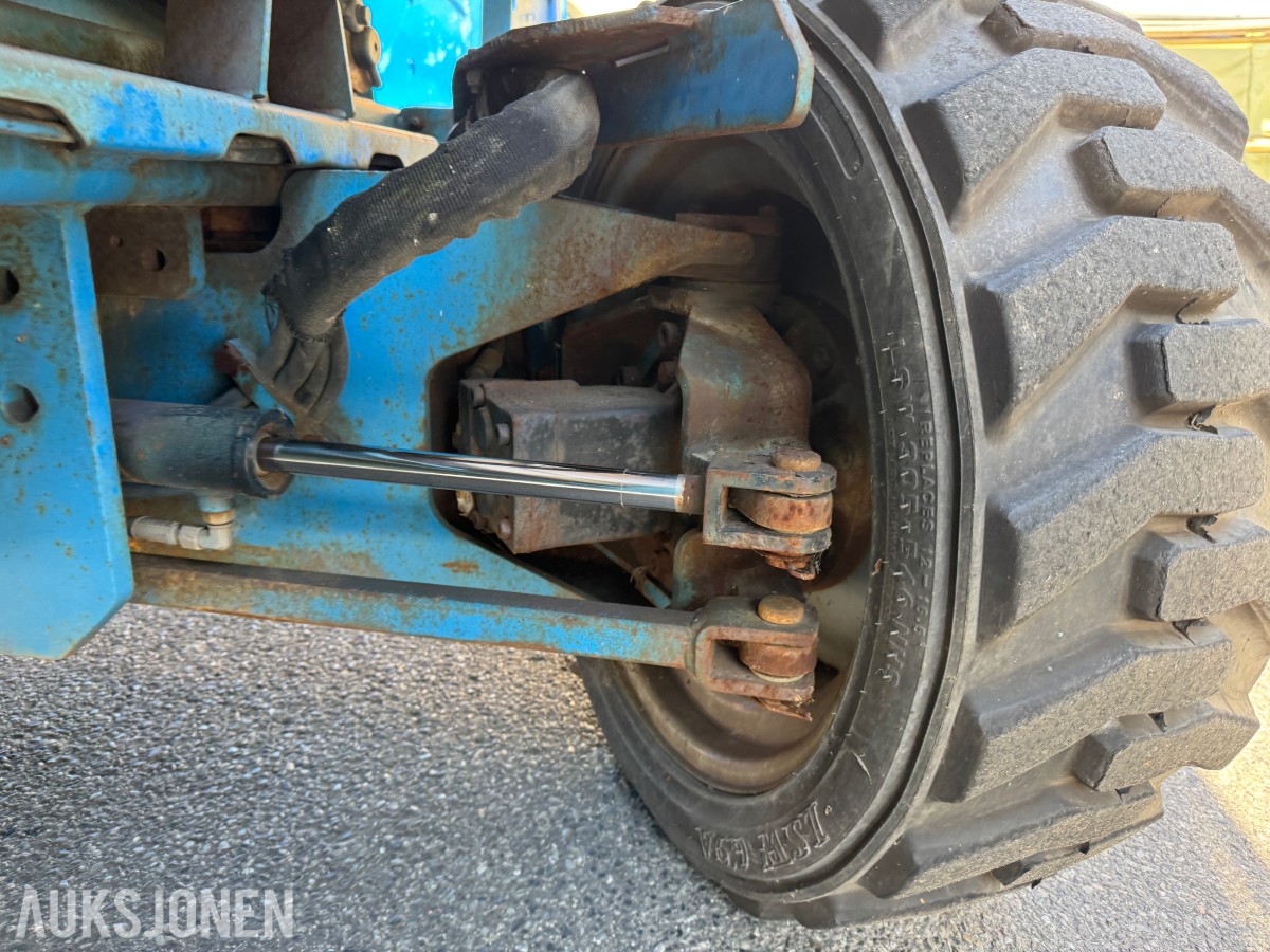 2003 Genie GS-5390 RT 4X4 SAKSELIFT MED STØTTEBEIN