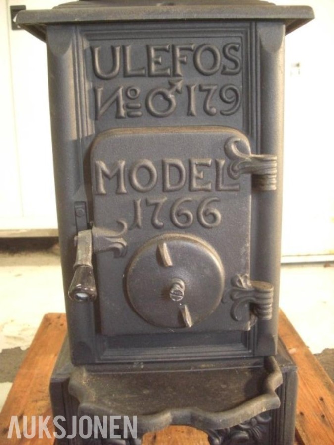 1766 Ulefos  No 179, tre etasjer ovn 