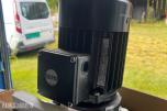 Grundfos TP 40-180/2 pumpe med pumpefot og baseplate.