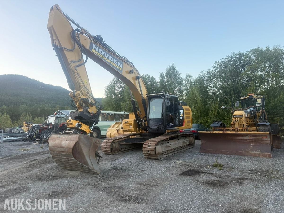 2016 Cat 326F TILTROTATOR, PUSSESKUFFE, GPS