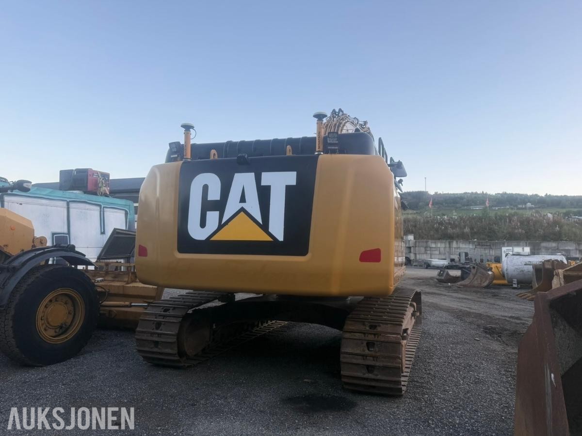 2016 Cat 326F TILTROTATOR, PUSSESKUFFE, GPS
