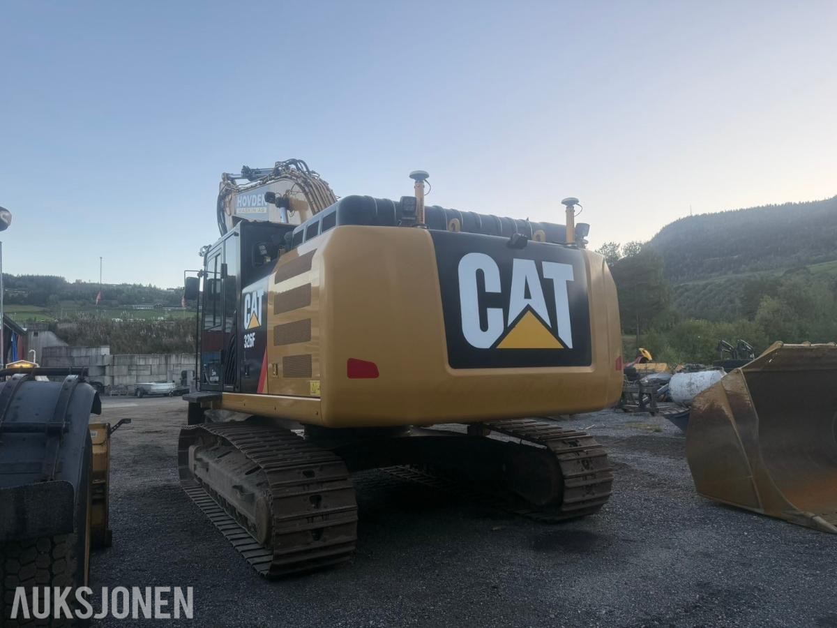 2016 Cat 326F TILTROTATOR, PUSSESKUFFE, GPS