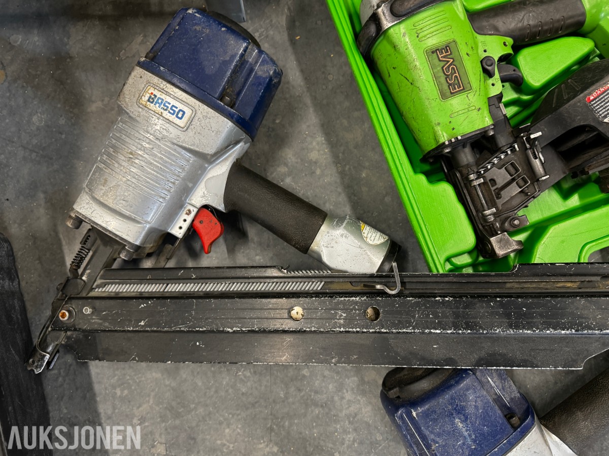 Verktøypakke kompressor, slange, spikerpistoler, laser