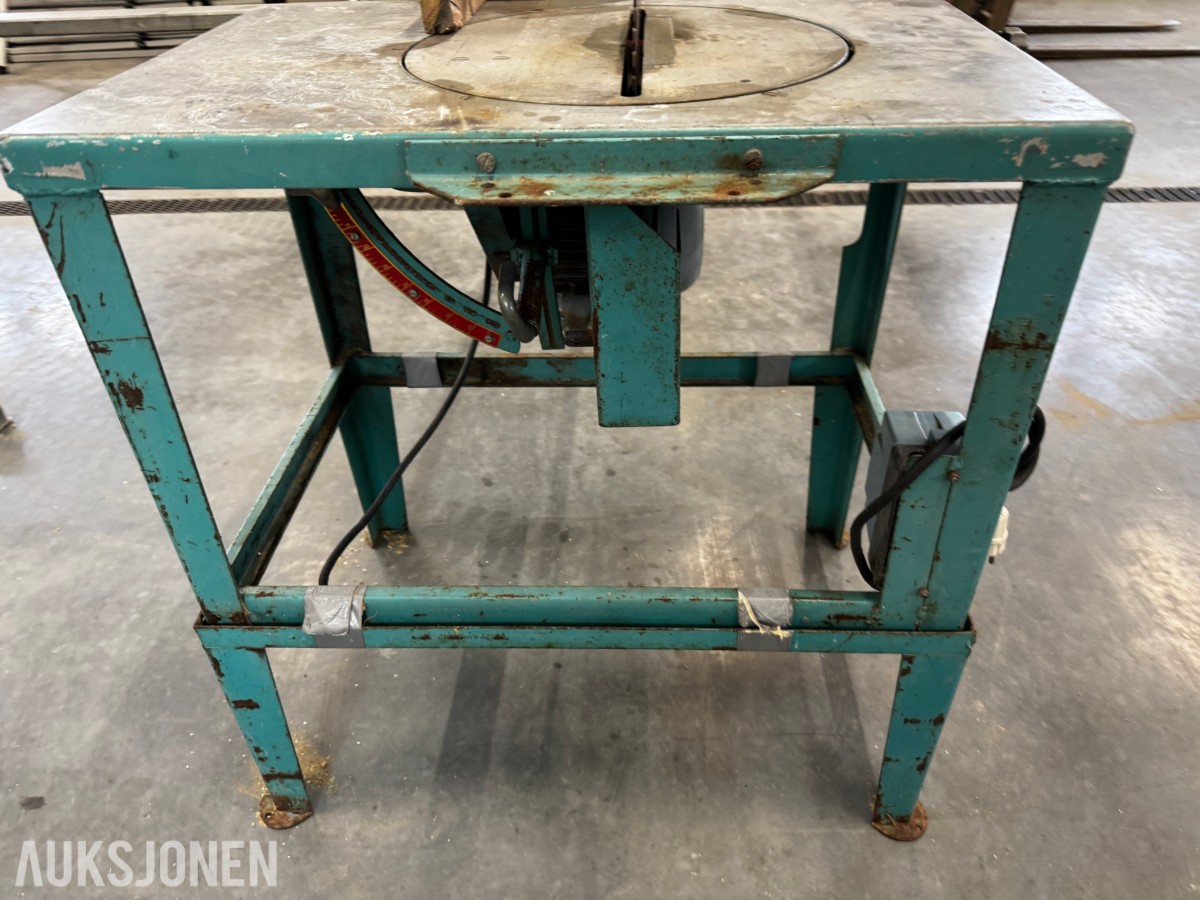 Gjerdesag med rullebord 230 Volt 1-fas