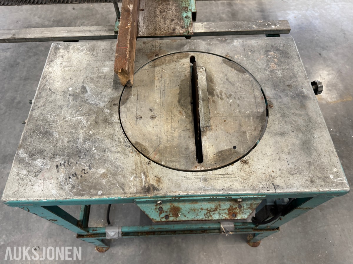 Gjerdesag med rullebord 230 Volt 1-fas
