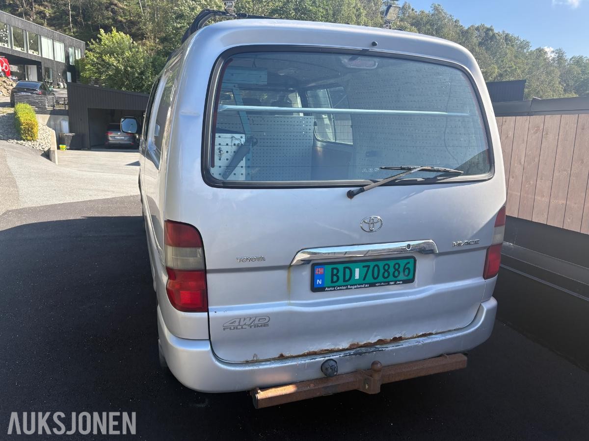 2011 Toyota HiAce 2.5 117hk 4WD innredning eu ok 08.2027