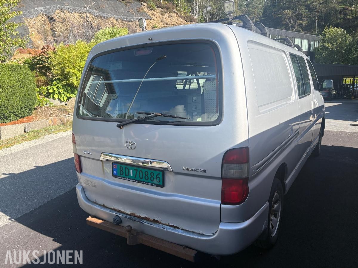 2011 Toyota HiAce 2.5 117hk 4WD innredning eu ok 08.2027