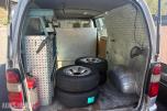 2011 Toyota HiAce  2.5 117hk  4WD innredning  eu ok 08.2027 