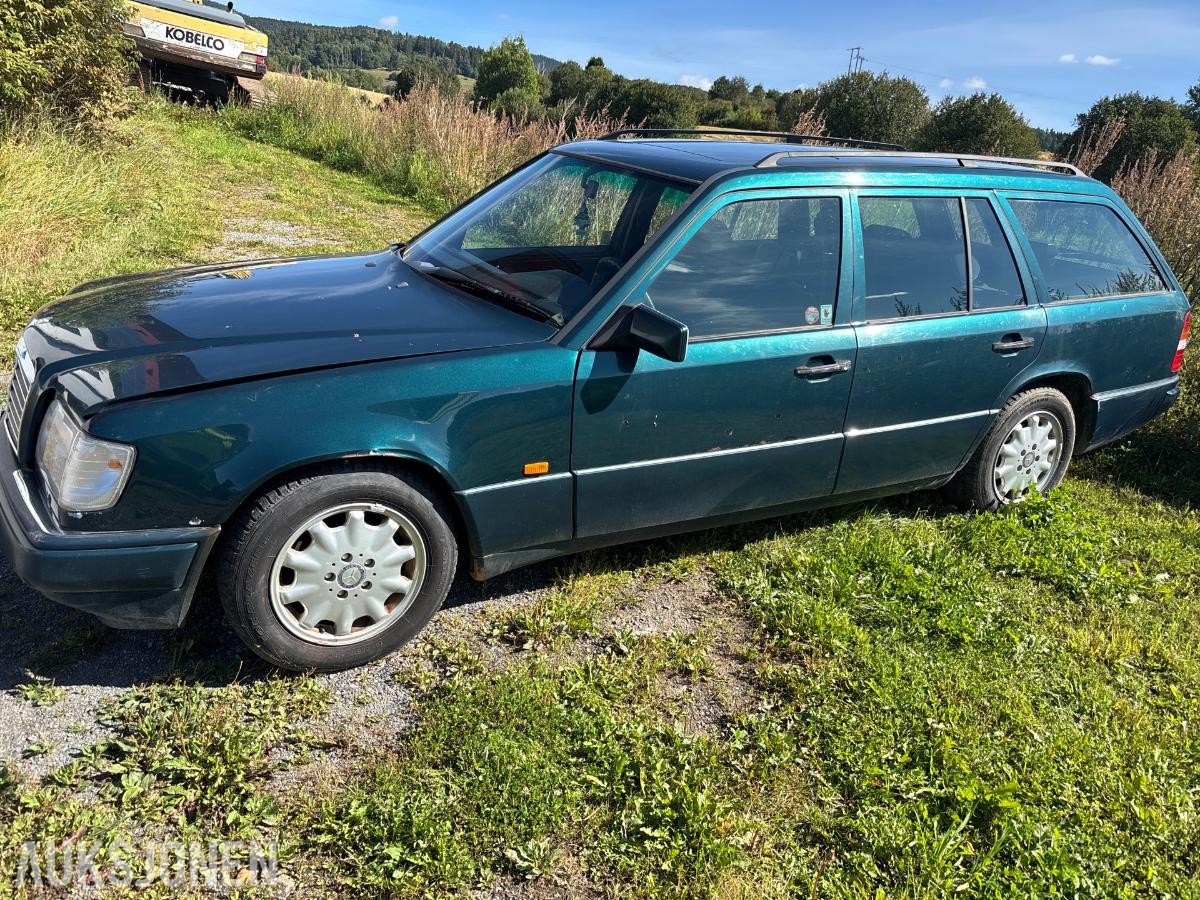 1995 Mercedes-Benz E 220 2.2 Bensin 150hk Automat, Rep.objekt