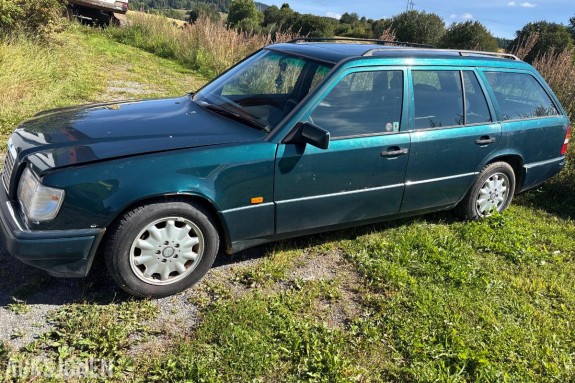 1995 Mercedes-Benz E 220 2.2 Bensin 150hk Automat, Rep.objekt 