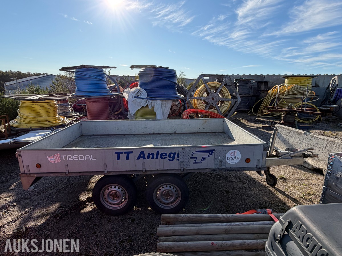 2006 Tredal T-20 BBF varehenger, boggi, totalvekt 2 000 kg