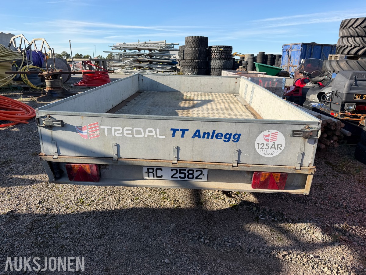 2006 Tredal T-20 BBF varehenger, boggi, totalvekt 2 000 kg