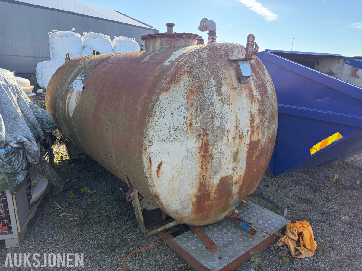 2003 SB Verksted 6620 l ståltank