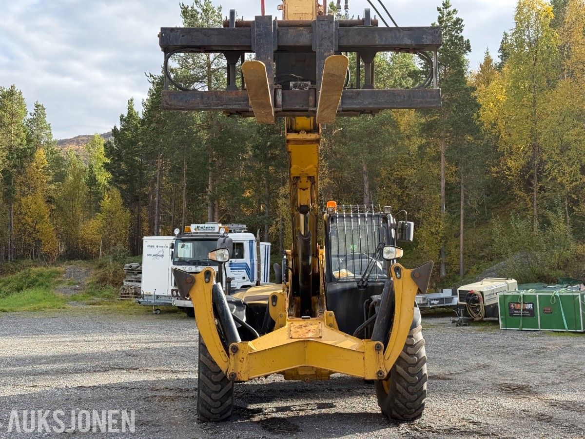 2006 Cat TH460B, 4955 timer, pallegafler