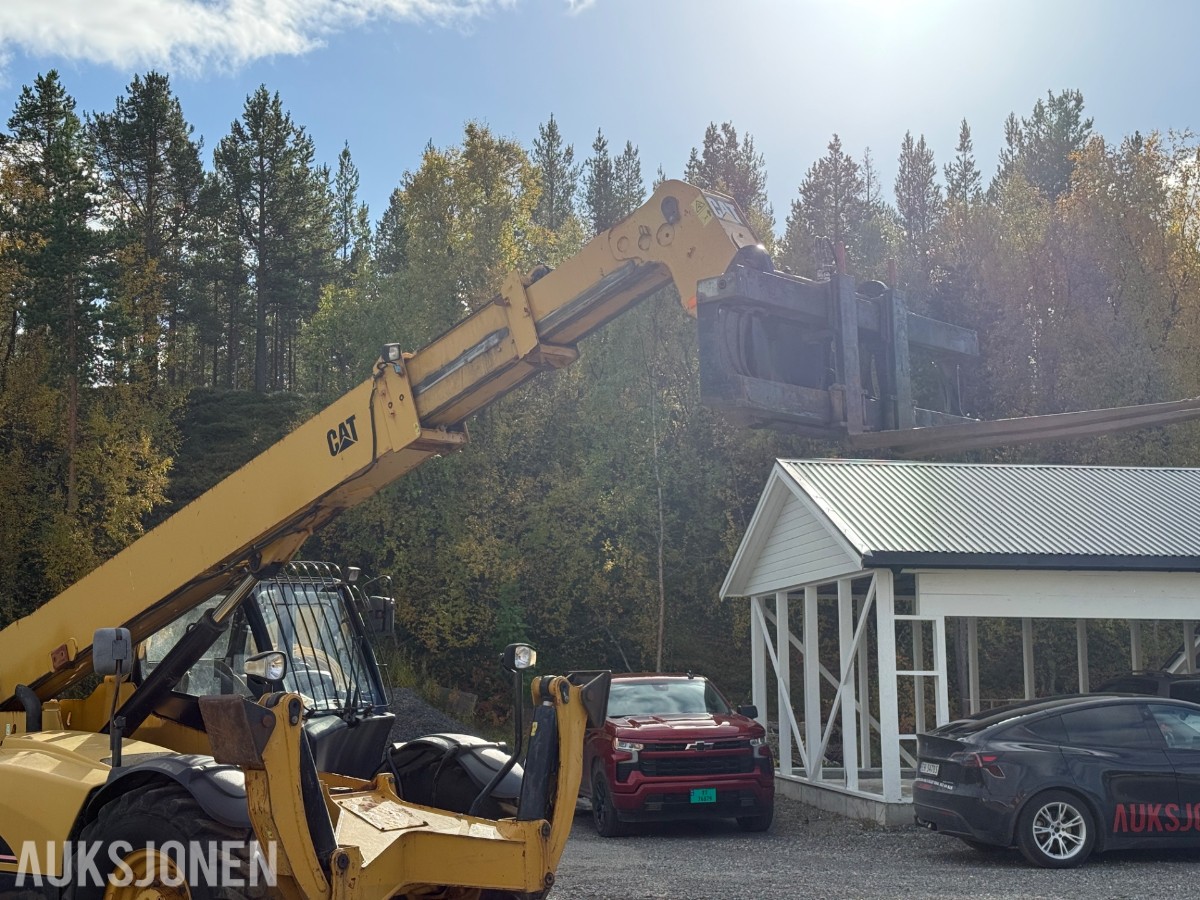 2006 Cat TH460B, 4955 timer, pallegafler