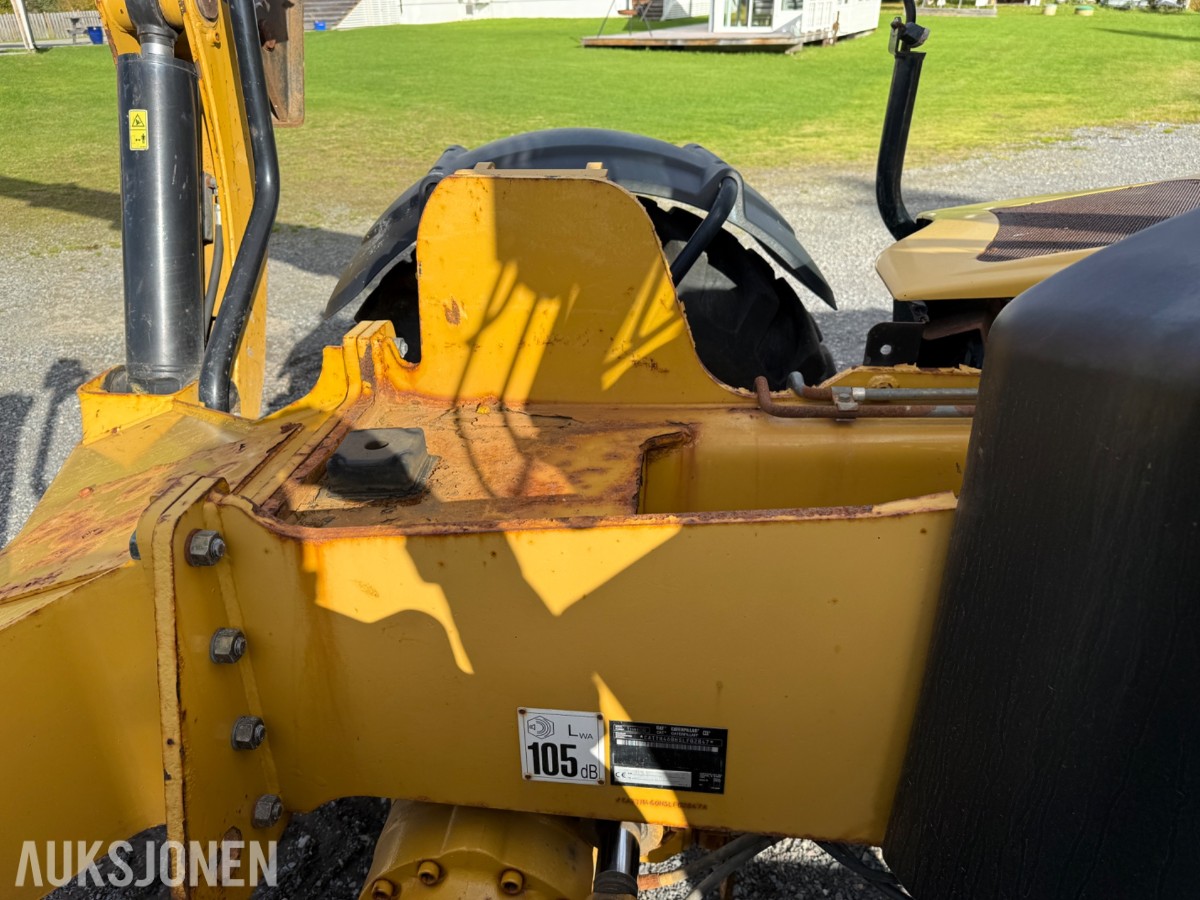 2006 Cat TH460B, 4955 timer, pallegafler