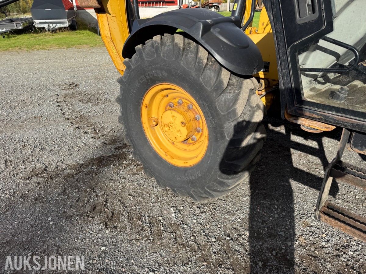 2006 Cat TH460B, 4955 timer, pallegafler