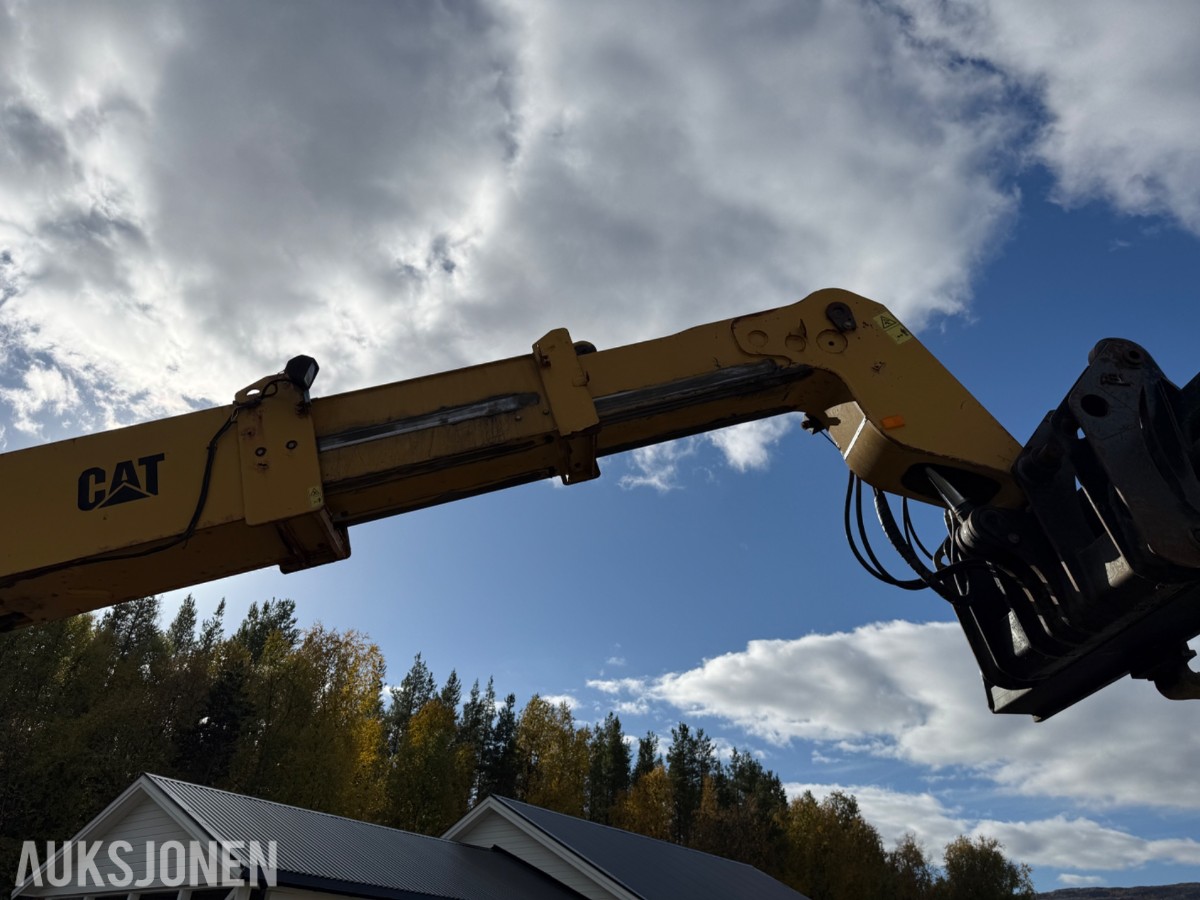 2006 Cat TH460B, 4955 timer, pallegafler