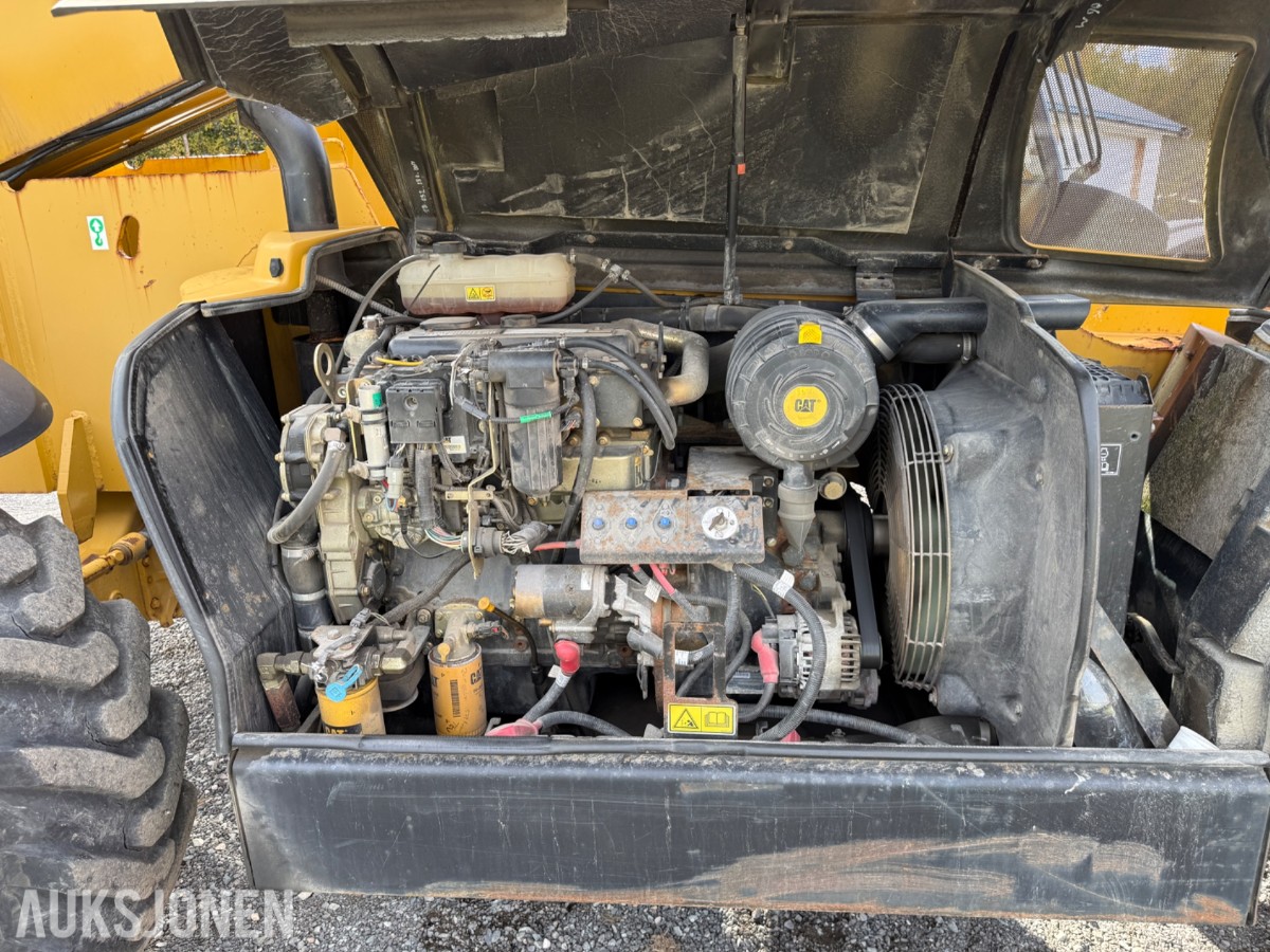 2006 Cat TH460B, 4955 timer, pallegafler