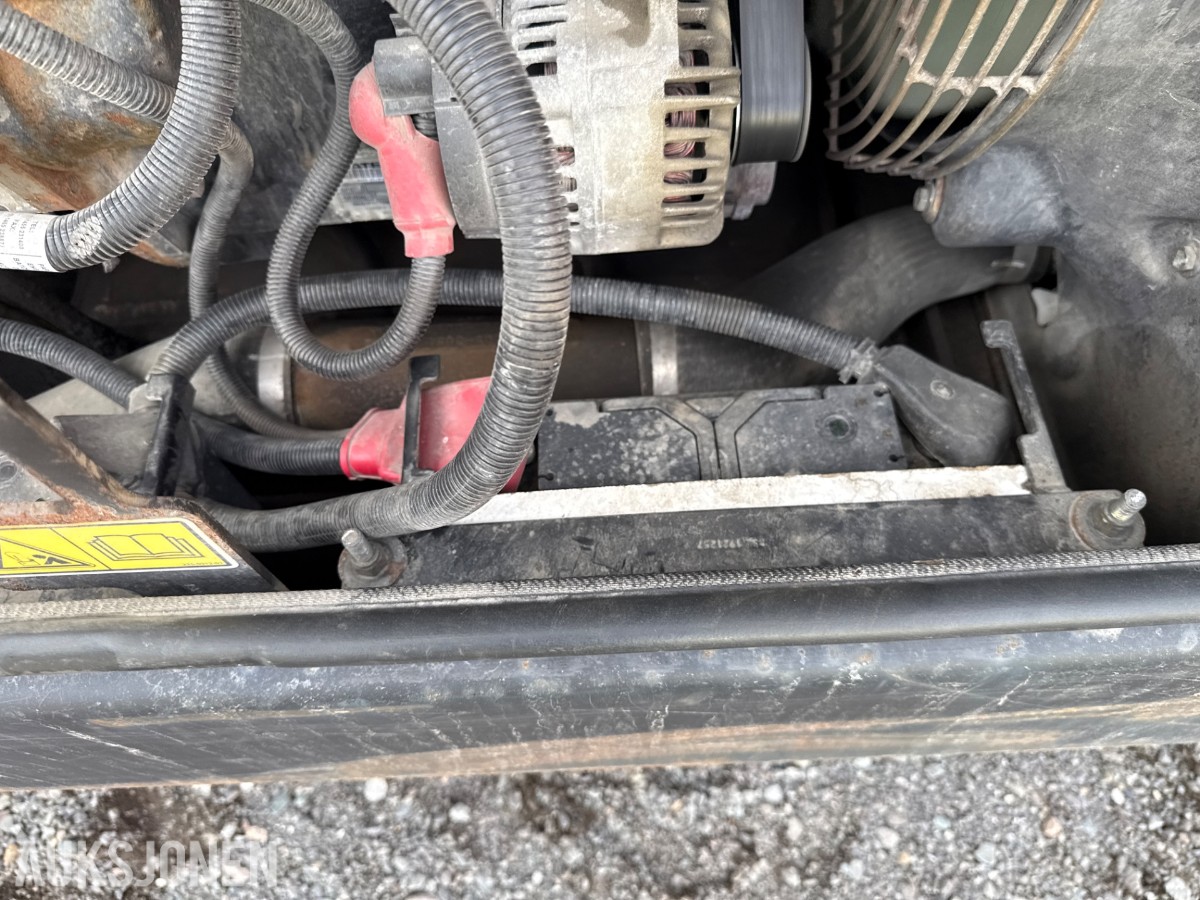 2006 Cat TH460B, 4955 timer, pallegafler