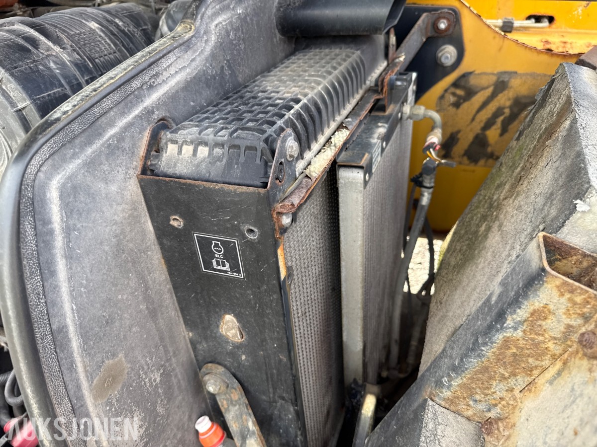 2006 Cat TH460B, 4955 timer, pallegafler
