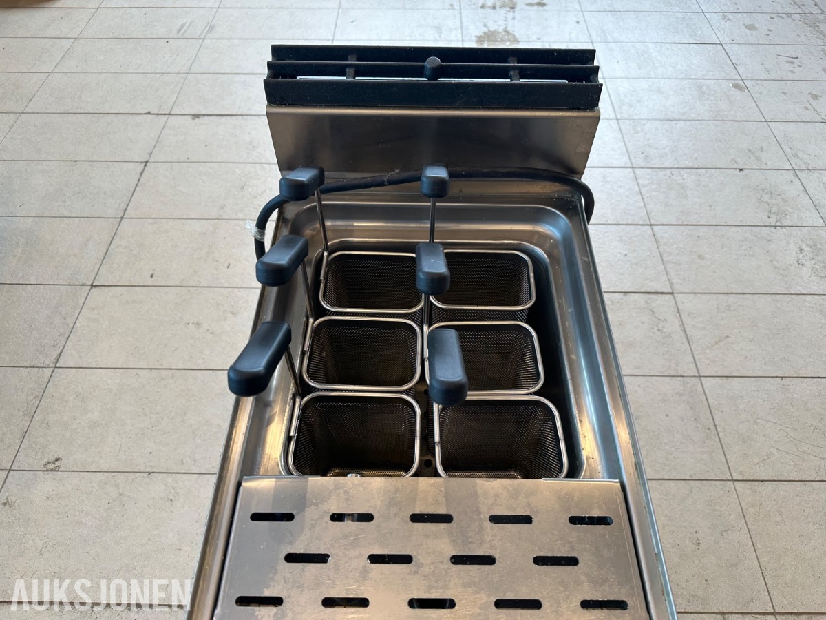 GGM Gastro ENB479P pastakoker 8 kW med 6 kurver