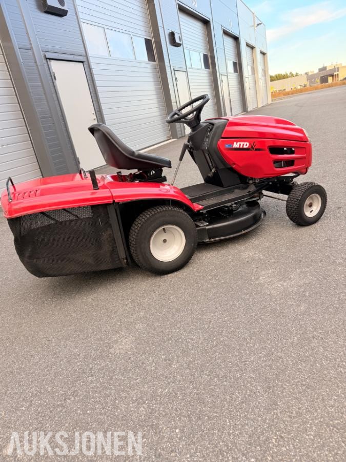 2006 MTD JA/115 Hagetraktor, sitteklipper