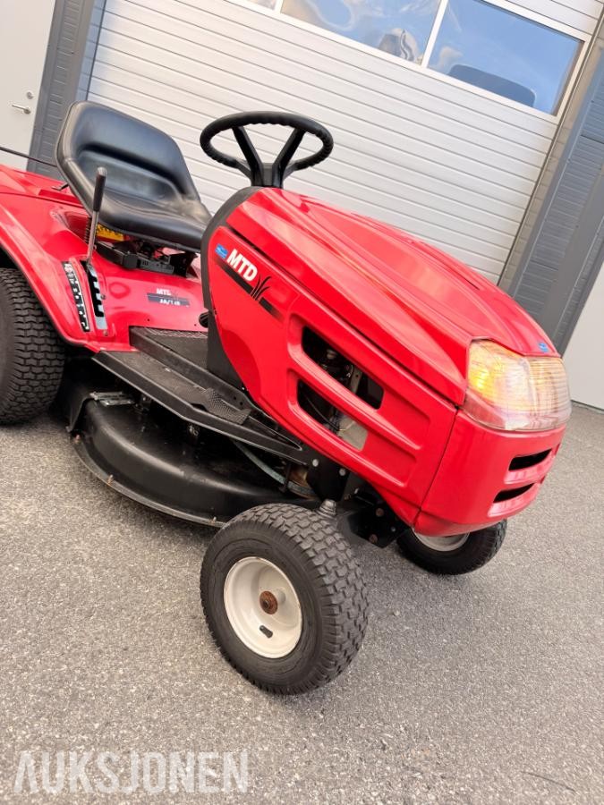 2006 MTD JA/115 Hagetraktor, sitteklipper