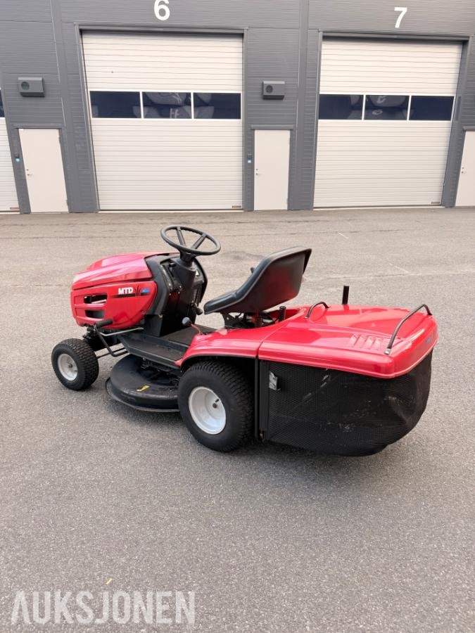 2006 MTD JA/115 Hagetraktor, sitteklipper