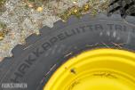 4 Stk Nokian Hakkapeliitta TRI dekk på felg, 400/80R28 - 480/80R38