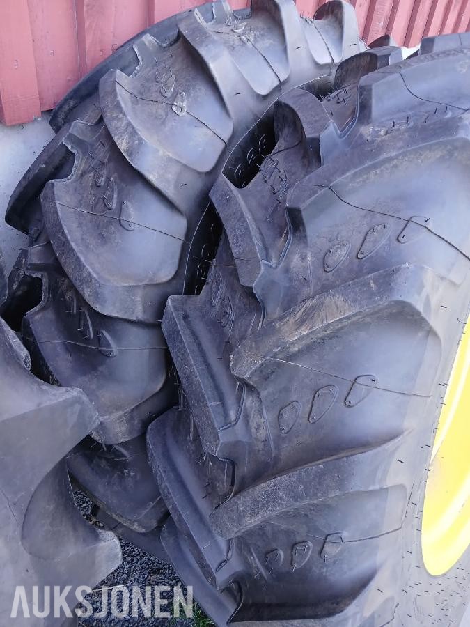 2020 2 stk 18.4-38 Goodyear på felg