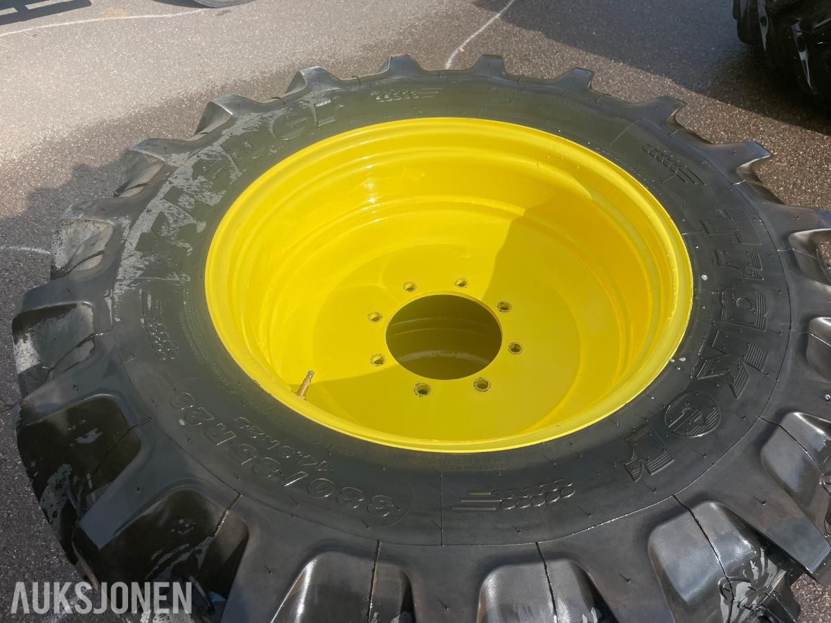 2020 2 stk 18.4-38 Goodyear på felg