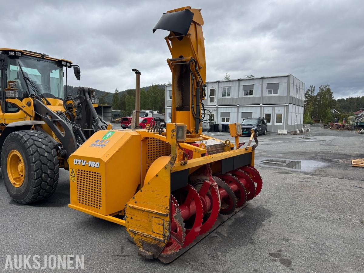2010 Øveraasen UTV-180 snøfreser / 621 timer 