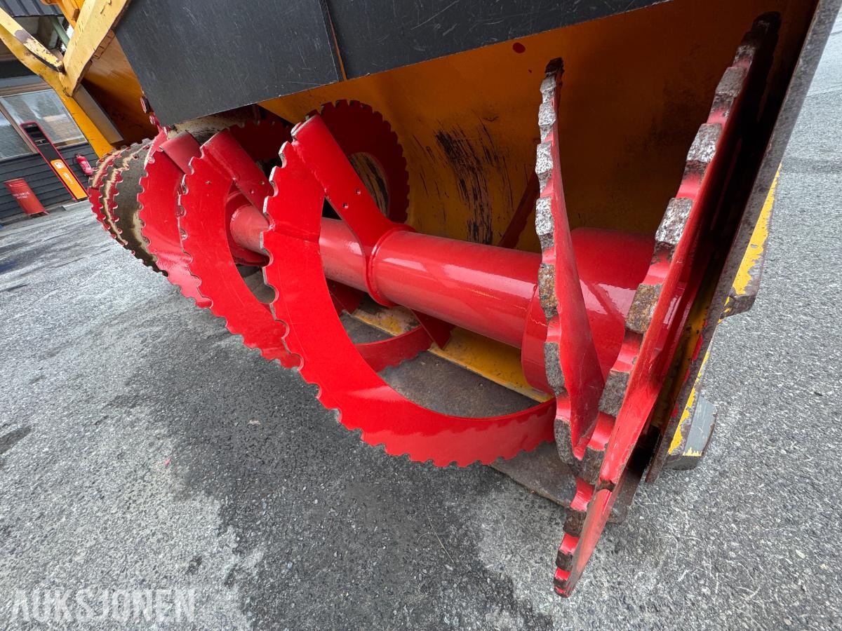 2010 Øveraasen UTV-180 snøfreser / 621 timer 