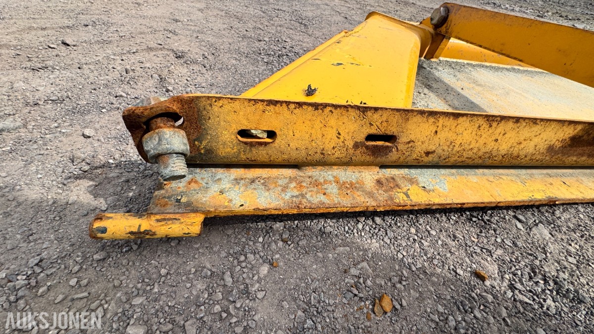 BAKLEMMER TIL DUMPER