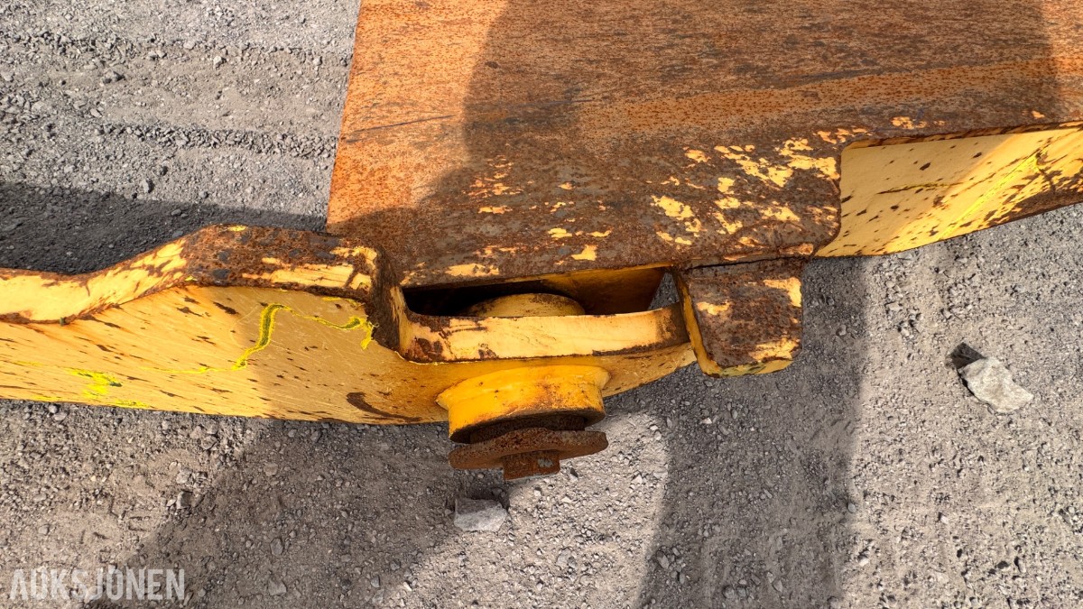 BAKLEMMER TIL DUMPER