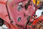 1963 International IHI Farmal 324 traktor