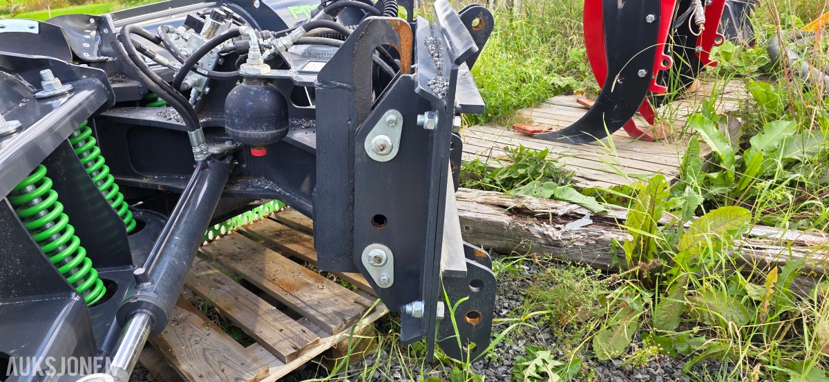 2025 PMC / Pomemet VPL2900 plog - skjær til traktor
