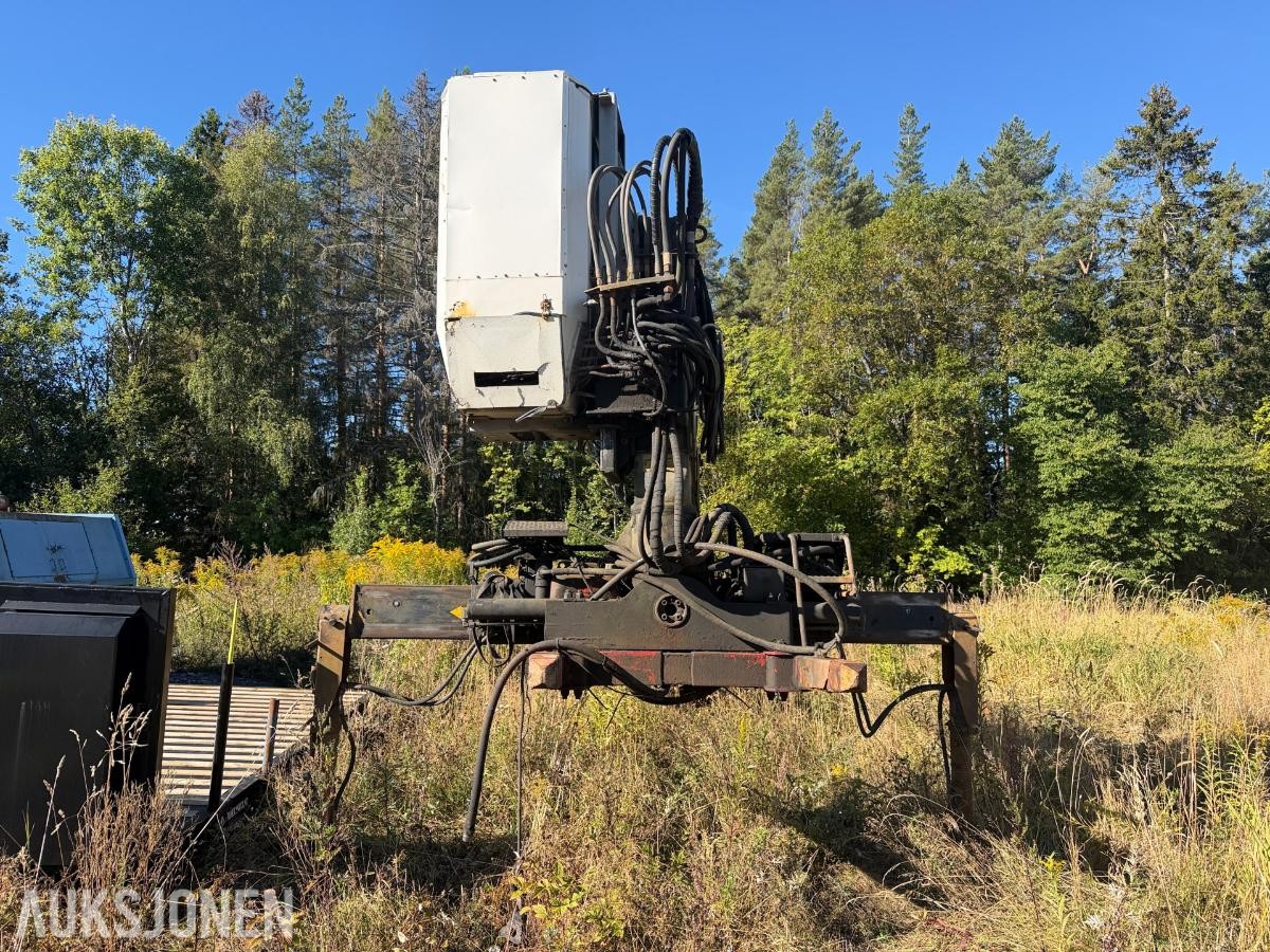 Jonsered 1090 DT tømmerkran med klype