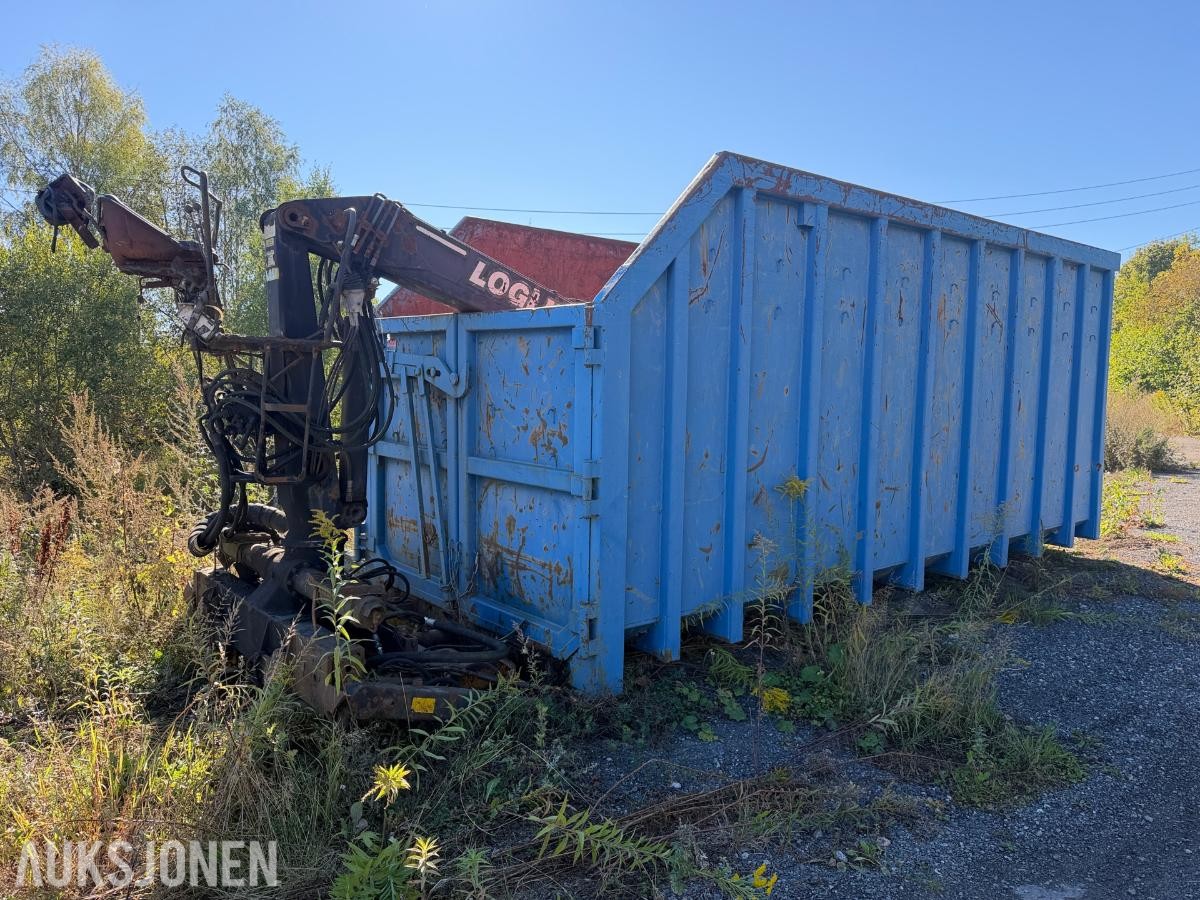 Krokcontainer med Loglift 095 kran