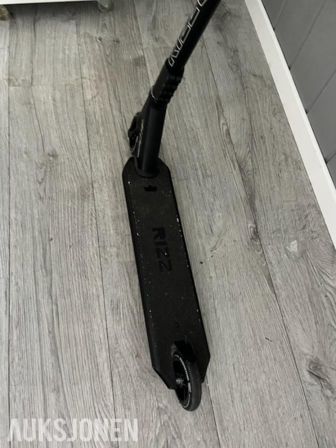 2025 NKD RIZZ Trikse Sparkesykkel
