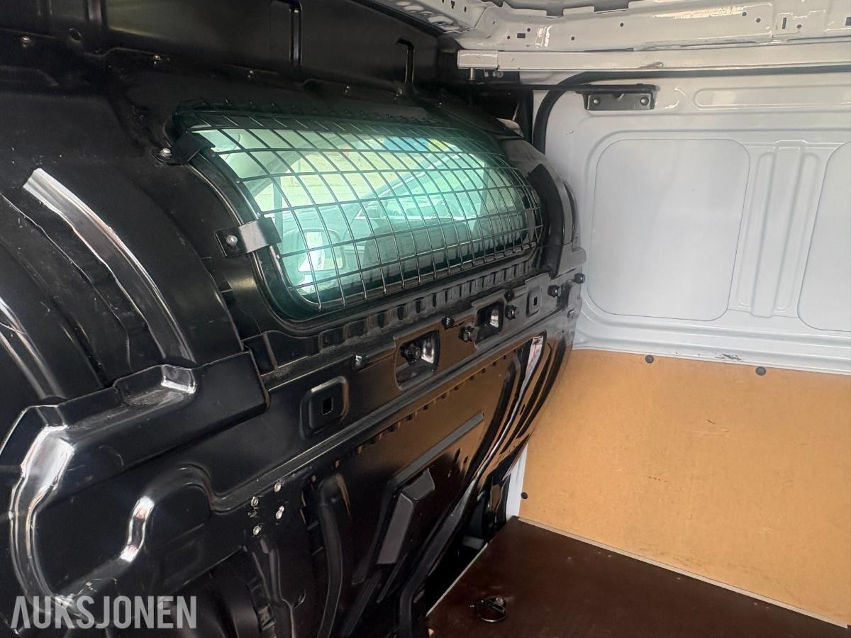 2017 TRANSIT CONNECT l2 1.5-120 D, 125800km 2 Skyvedører 3 seter